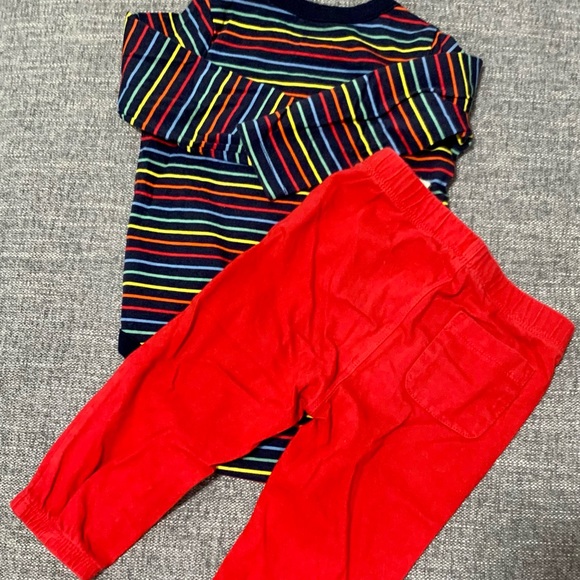 Baby Gap Set - Picture 2 of 3